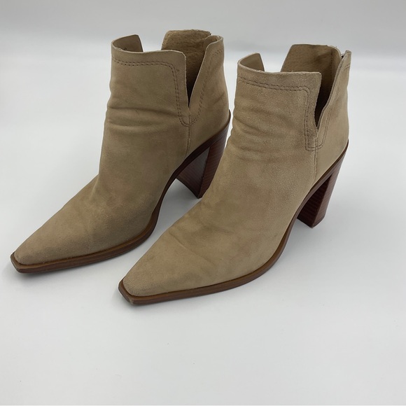 Vince Camuto Welland Tuscan Suede Point Toe Block Heel Ankle Bootie Tortilla 8.5 - Picture 4 of 16